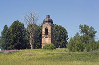 Колокольня церкви Положения честного пояса Богородицы в д. Богородское Вологодского района. Фото 2010 года