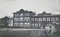 Первое здание женского епархиального училища в Горне-Успенском монастыре, конец XIX в.
