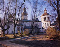 Кирилло-Белозерский монастырь. Церковь Архангела Гавриила (1531-1534), колокольня (1757-1761), Успенский собор (1497), церковь св. Владимира (1554), церковь Кирилла (1792-1794)