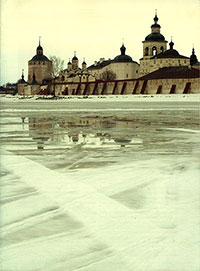 Кирилло-Белозерский монастырь весной