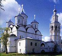Спасо-Прилуцкий монастырь. Спасский собор и колокольня. Вид с северо-востока