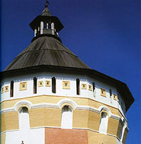 Юго-восточная башня монастыря
