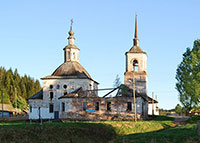 Церковь Воскресения Христова в с. Бобровское Нюксенского района. Фото 2012 г.