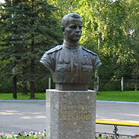 Бюст Клубову Александру Федоровичу (1918–1944 гг.),  Воинское кладбище