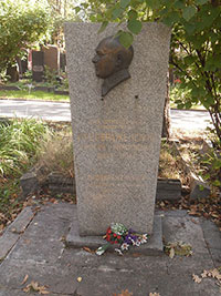 Могила Г.Н. Преображенского на Новодевичьем кладбище Москвы