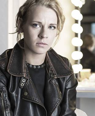 Одним из членов жюри была популярная телеведущая и актриса Александра Ребенок