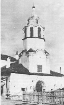 Церковь Казанской Божией Матери. Сохранилась частично. Находится в районе Старого рынка