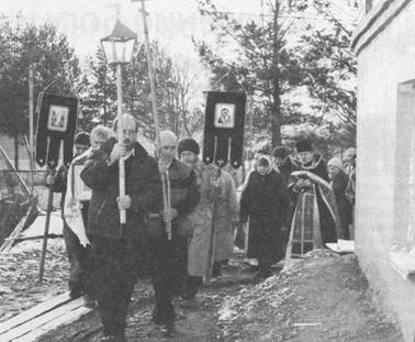 Первая Божественная литургия
