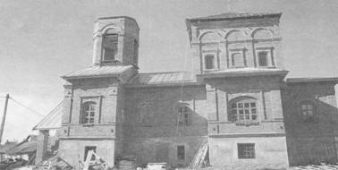 Постепенно растет Введенский храм в поселке Майский. Фото Валентины Соколовой