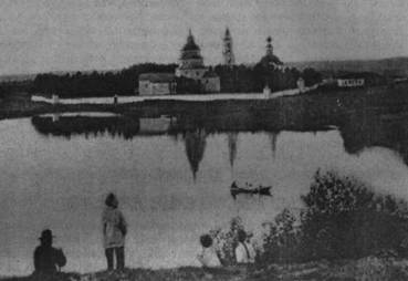 Таким был когда-то погост на Цыпине. (Фотография из фондов музея «Дом Бриллиантовых»).