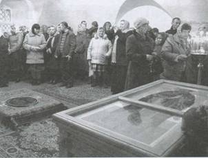 Над мощами преподобного Сергия Нуромского поставлена новая рака