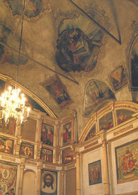 Вознесенская церковь. Воскресенский придел, иконостас, южная стена.