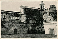 Северо-западная башня стены архиерейского дома, с бывшими в ней Пятницкими проезжими воротами