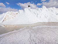 Весна на Спасе-Каменном : [фото] / фот. архиепископа Максимилиана // Вологодский ЛАД. – 2007. – № 1. – [5 отд. л.].
