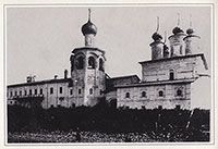 Спасо-Преображенский Собор, колокольня,  братско-настоятельский корпус (фото начала XX века)