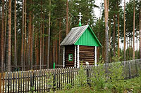 Часовня, построенная на месте Троице-Благовещенской Синозерской пустыни. Фото З. Мухина, 2008 г.