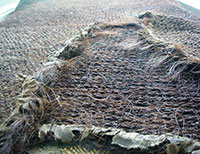 Власяница св. Лонгина, хранящаяся в раке в верхнем храме Лонгиновской церкви в Николо-Коряжемском монастыре. Фото 2014 г.