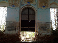 Николаевская Зубовская церковь. Интерьер, южная стена. Фото Н. Зимина, 2013 г.