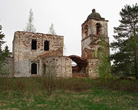 Богородице-Рождественская церковь на бывшем Междуозерском Родионовском погосте Вологодской обл. Фото И. Тарасова, 2007 г.