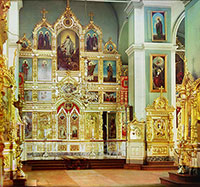 Иконостас в летнем соборе Леушинского монастыря. Фото С.М. Прокудина-Горского, 1909 г. Реставратор: Сергей Прохоров