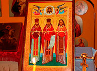 Новомученики (священники Николай Подъяков, Прокопий Попов и Виктор Усов), написана в 2007 году. Икона XXI в.