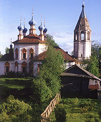 Церковь Благовещения Пресвятой Богородицы в г. Устюжна. Вид с севера