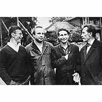 (Слева направо) поэты Сергей Чухин, Александр Романов, Николай Рубцов, прозаик Виктор Астафьев в Никольске. Автор фотографии: В. Покровский 