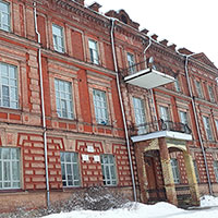 Набережная Кускова, 14. Школа № 1 г. Тотьмы. Автор фотографии: Елена Лобанова. Дата съемки: 2021 г.