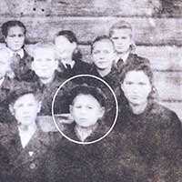 Коля Рубцов со своими сверстниками – детдомовцами