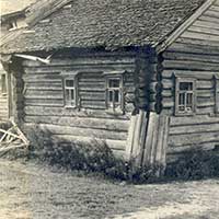 Дом на улице Дмитриевской, где в шестидесятые годы жил Николай Рубцов с Генриеттой Меньшиковой, дочерью Леной и матерью Генриетты – Поповой Александрой Александровной