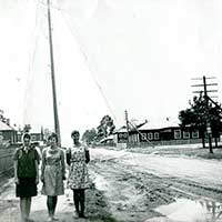 Липин Бор, ул. Первомайская. Слева вдалеке – Дом культуры. Дата съемки: 1960-гг.