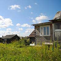 Деревня Пиньшино Вашкинского р-на. Вид на озеро Волоцкое