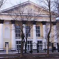 Набережная VI Армии, 89. Здание бывшего городского Дома культуры на Набережной VI Армии, 89. Автор фотографии: Татьяна Заварина. Дата съемки: 4 апреля 2021 г.