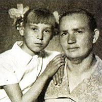 Генриетта Меньшикова с дочерью Еленой Рубцовой