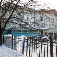 Дом на Советском проспекте, 50 в Вологде. На этом месте раньше стоял другой дом, в котором жил друг Николая Рубцова Клавдий Захаров. Поэт бывал в этом доме в гостях. Автор фотографии: Светлана Жолудева. Дата съемки: 16 марта 2021 г.