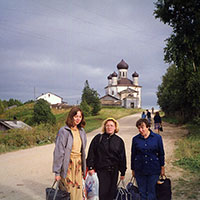 Приехали в Режу – будем работать. Сямженский р-н Вологодской обл. Фото из архива Л. Ю. Зориной.