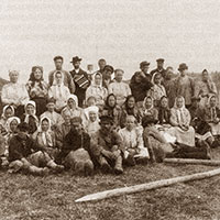 Крестьяне Тотемского уезда в праздничный день. 1916 г.
