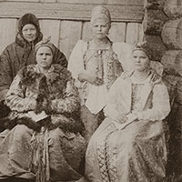 Группа женщин