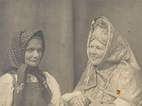 О.&nbsp;Э. Озаровская и  М.&nbsp;Д. Кривополенова