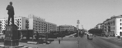 Владимир Площадь им В И Ленина Слева памятник В И Ленину бронза гранит ...