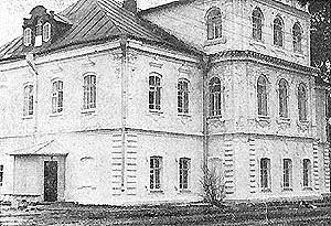 Дом, в котором жил русский землепроходец В. И. Шилов. Фото А. И. Езонова