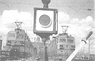 014.jpg (23575 bytes)