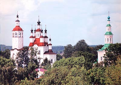 Входоиерусалимская (Николаевская) (слева) и Христорождественская (справа) церкви