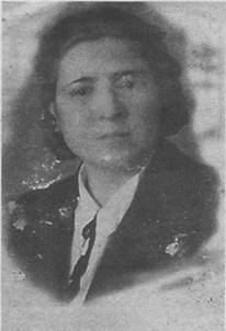 Дочь Н. Я. Петухова Клавдия Николаевна Вешкарёва в юности