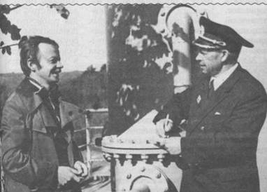 Юрий Лантратов, начальник шлюза №4 (слева), Валентин Дмитриев, старший инженер