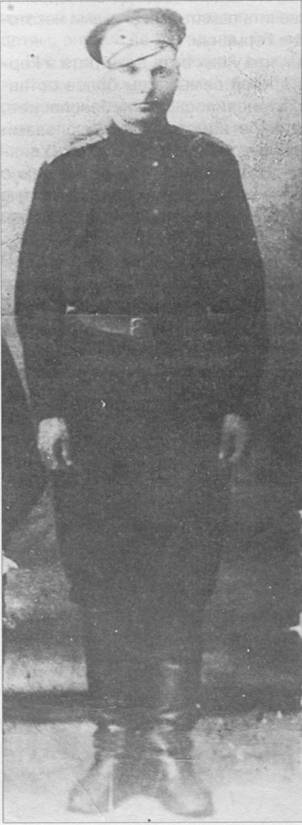 М. Омринов на фронте