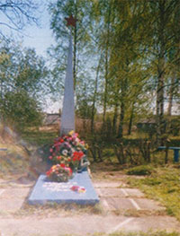 Памятник солдатам-связистам, с. Мегра.