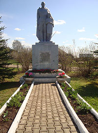 Памятник-монумент погибшим воинам-землякам, д. Сидоровское.