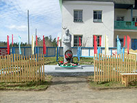 Памятник Скорбящей матери, д. Байдарово.