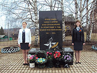 Памятник землякам, погибшим в годы Великой Отечественной войны, д. Брусноволовский Погост.
